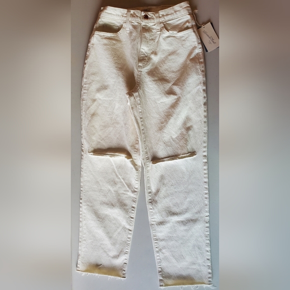 Universal Thread Women's Vintage Straight Vintage Retro Jeans - Picture 3 of 7